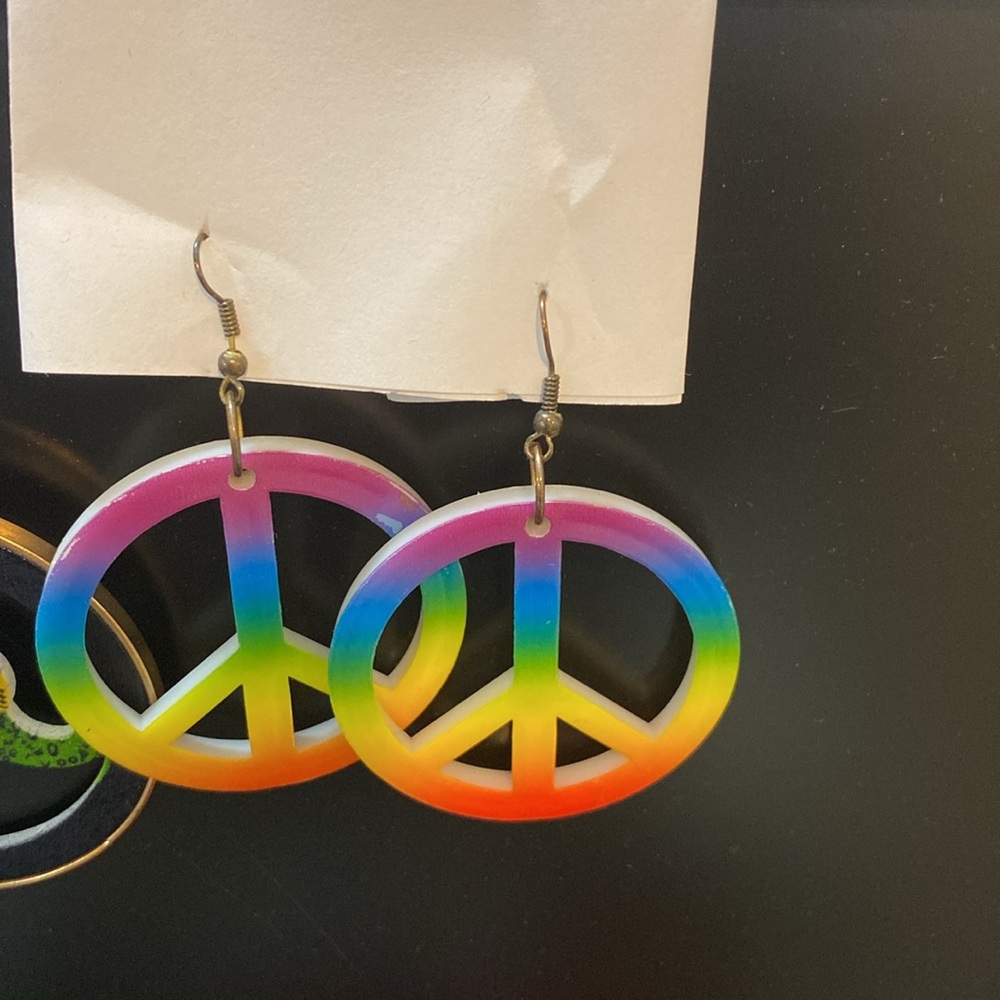 4 pairs of Afrocenic Earrings good condition - Picture 3 of 5